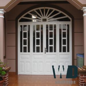 Cửa gỗ 4 cánh đẹp